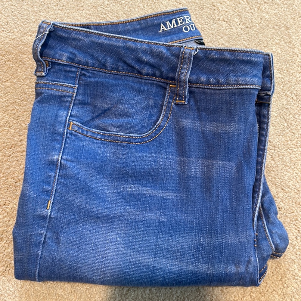 American Eagle “super super stretch” jeans. Size 14L. Worn twice. Like new.
